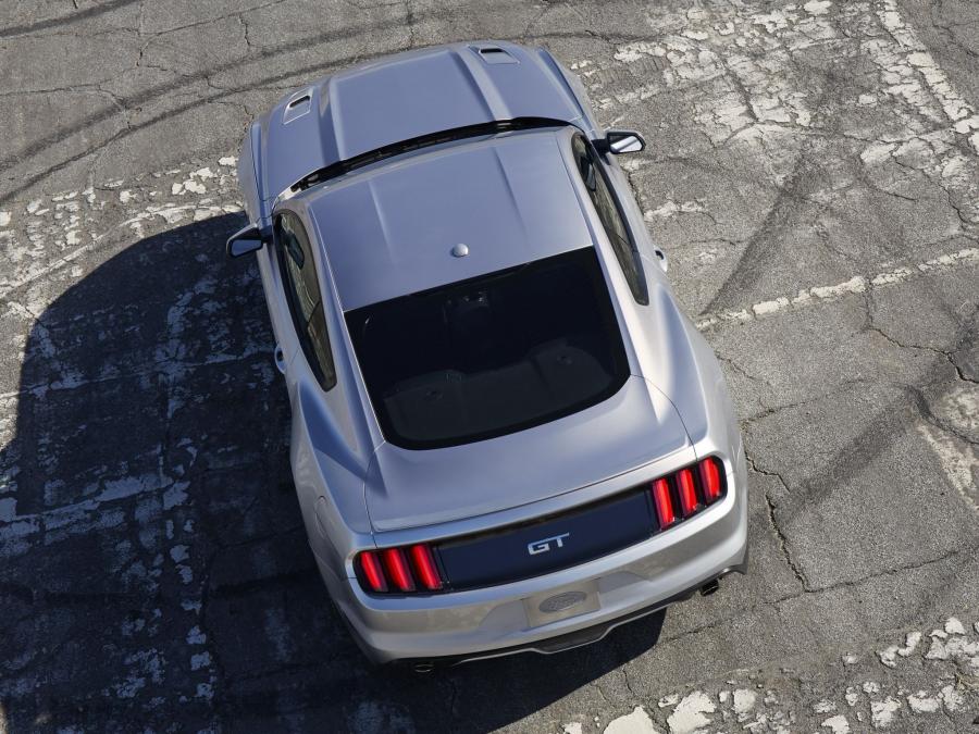  Ford Mustang GT 2015 года  (фото 11 из 93)